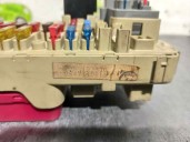 Recambio de caja reles / fusibles para mg serie 400 (rt) 1.6 cat referencia OEM IAM YQE102370  