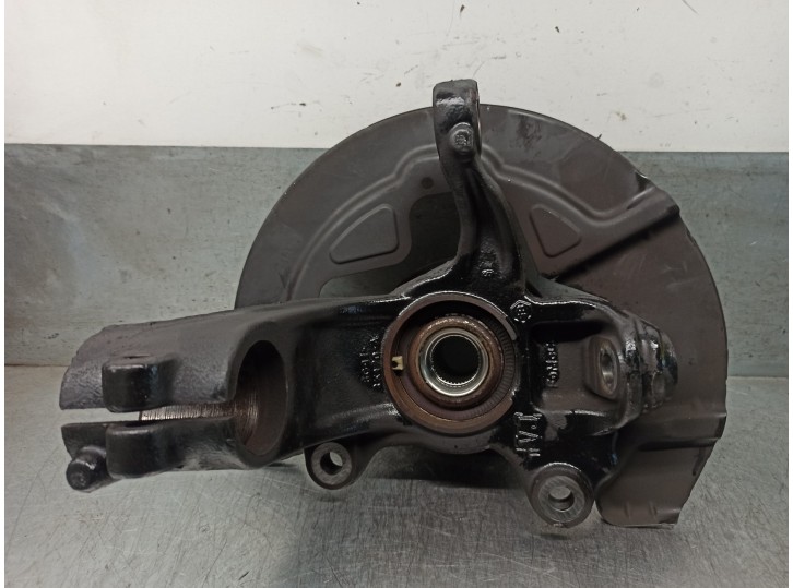 Recambio de mangueta delantera derecha para volvo v60 kombi 2.0 diesel cat referencia OEM IAM 6G913K170A 