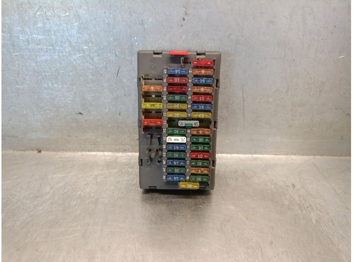 Recambio de caja reles / fusibles para fiat scudo furgoneta (220_) 2.0 jtd 16v referencia OEM IAM 9631527980 