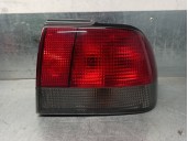 Recambio de piloto trasero derecho para saab 900 berlina 2.0 cat referencia OEM IAM 4468963 DE ALETA 5 PUERTAS