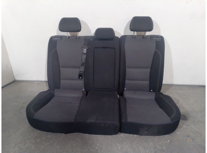 Recambio de asientos traseros para hyundai i30 station wagon (gd) 1.6 crdi referencia OEM IAM 89200A6011SHY 89200A6011SHY 