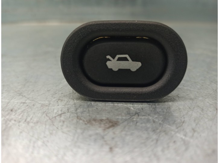 Recambio de mando para saab 900 berlina 2.0 cat referencia OEM IAM 4061883 03050010 