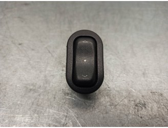 Replacement front right window switch for Opel Zafira A 2.0 16V DI cat (X 20 DTL / LD3) OEM IAM reference 90561388 13