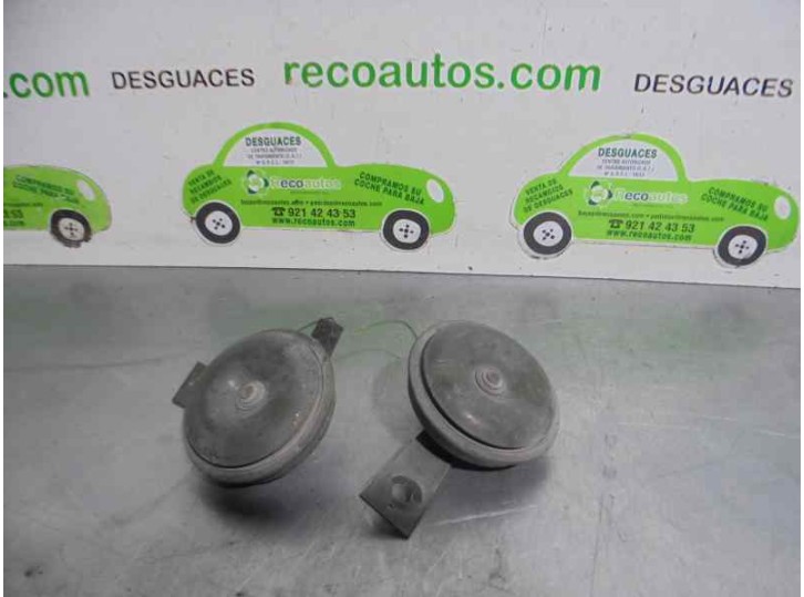 Replacement horn for Nissan X-Trail (T30) 2.2 dCi Diesel CAT OEM IAM reference 