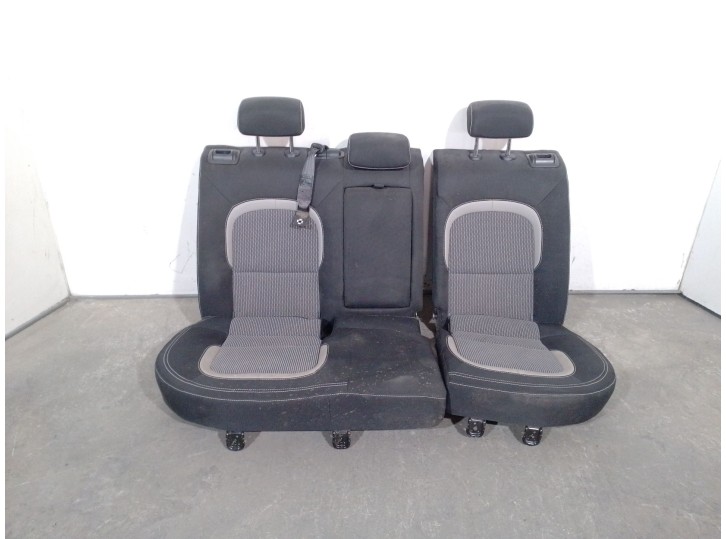 Recambio de asientos traseros para kia cee´d sportswagon (jd) 1.0 t-gdi referencia OEM IAM 89400A2010AUX 89400A2010AUX 