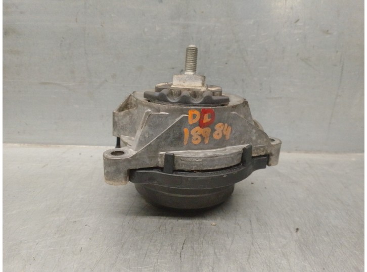 Replacement right engine mount for BMW X3 (F25) 2.0 OEM IAM reference 6850482 