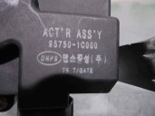 Replacement tailgate central locking motor for Hyundai Getz (TB) 1.5 CRDi CAT OEM IAM reference 957501C000 