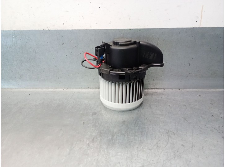 Recambio de motor calefaccion para renault zoe (bfm_) zoe referencia OEM IAM 5Q1333500 5Q1333500 DENSO