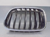 Recambio de rejilla delantera para bmw x3 (f25) 2.0 referencia OEM IAM 51117210725 