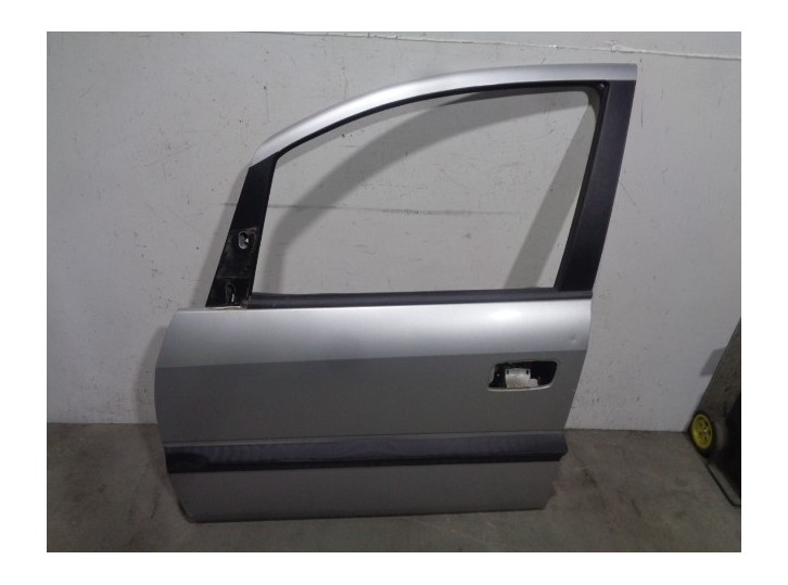 Recambio de puerta delantera izquierda para opel zafira a elegance referencia OEM IAM 124019 GRIS 5 PUERTAS