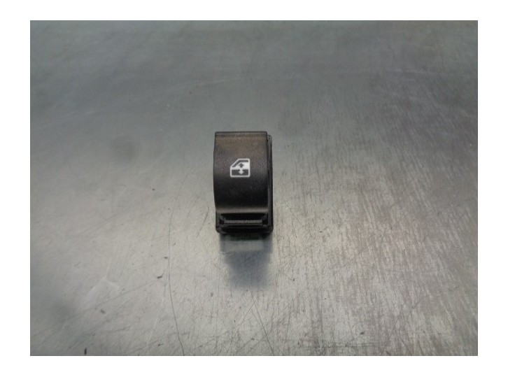 Replacement front right window lift switch for Fiat Tipo II (357) FAM Easy OEM IAM reference 07356546660 