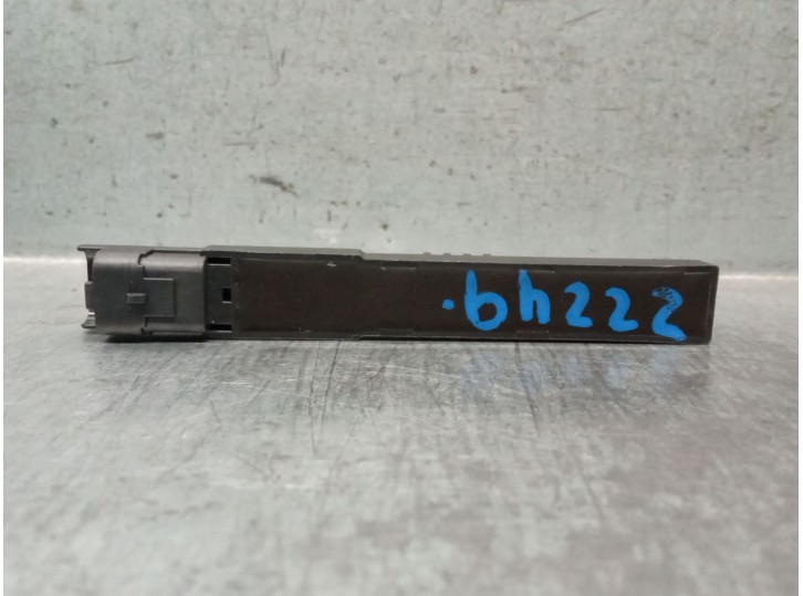 Recambio de antena para citroën ds5 2.0 hdi 165 referencia OEM IAM 9672409080 6160F4 S000041349M