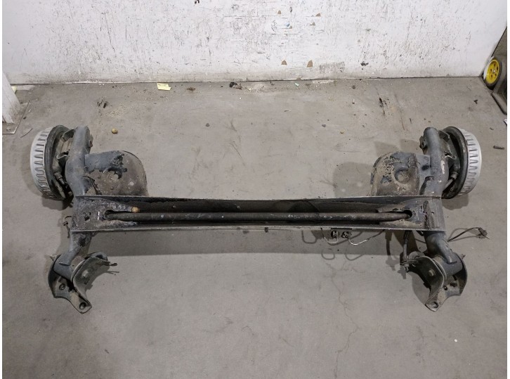 Recambio de puente trasero para renault zoe (bfm_) zoe referencia OEM IAM 555012669R 555012669R 