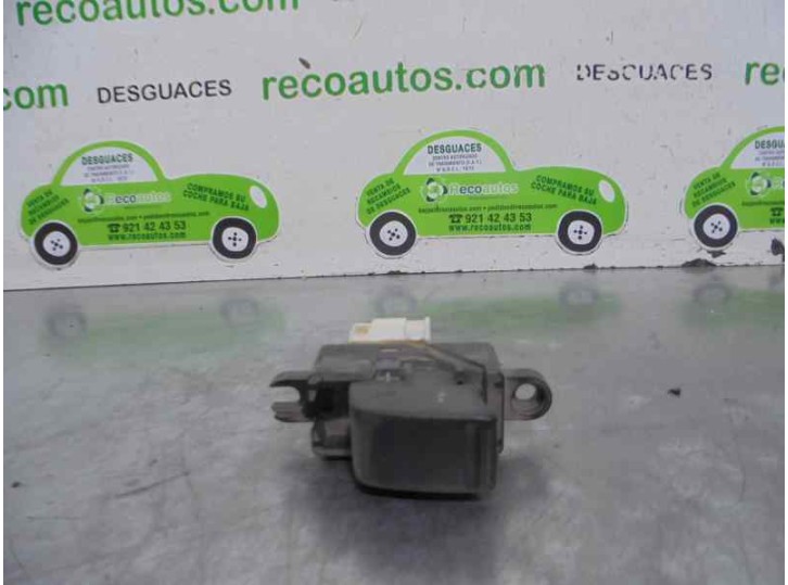 Recambio de mando elevalunas trasero izquierdo para nissan x-trail (t30) 2.2 dci diesel cat referencia OEM IAM   