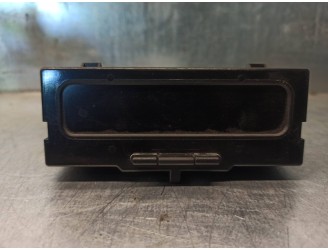 Recambio de pantalla multifuncion para renault megane ii classic berlina 1.9 dci diesel referencia OEM IAM 8200107839 216676711 