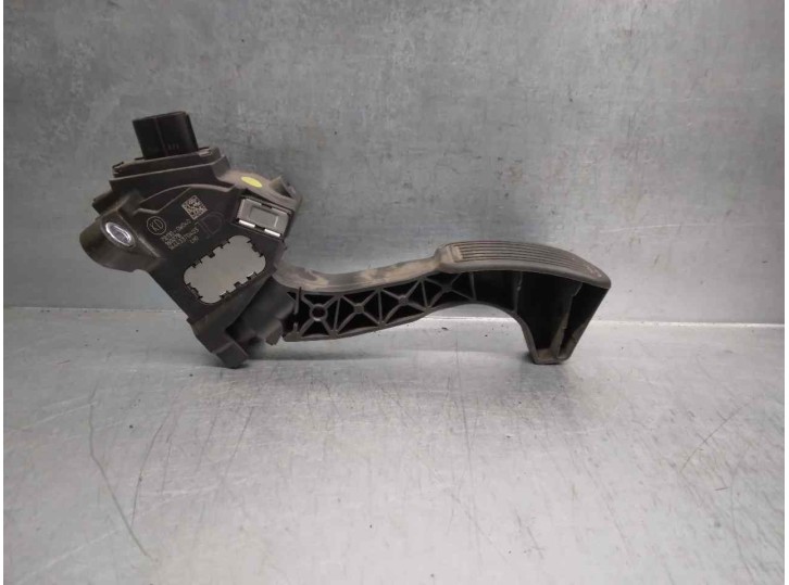 Recambio de potenciometro pedal para toyota auris 1.2 16v turbo cat referencia OEM IAM 781100W040  