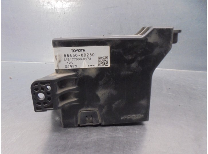 Recambio de modulo electronico para toyota yaris (_p9_) 1.0 vvt-i (ksp90_) referencia OEM IAM 886500D250 1776009172 DENSO