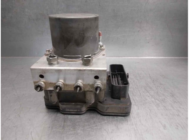 Recambio de abs para toyota auris 1.2 16v turbo cat referencia OEM IAM 4454002520 