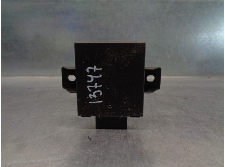 Recambio de modulo electronico para porsche cayenne (typ 9pa) s referencia OEM IAM 7L0907719 