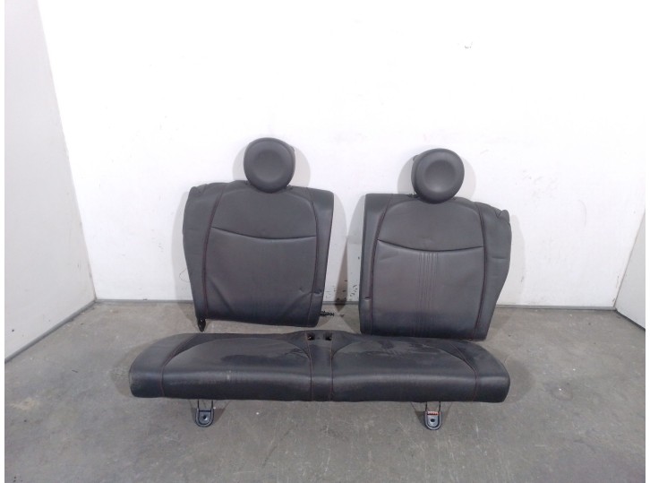 Recambio de asientos traseros para fiat 500 abarth 1.4 99kw referencia OEM IAM 71744078 71744078 