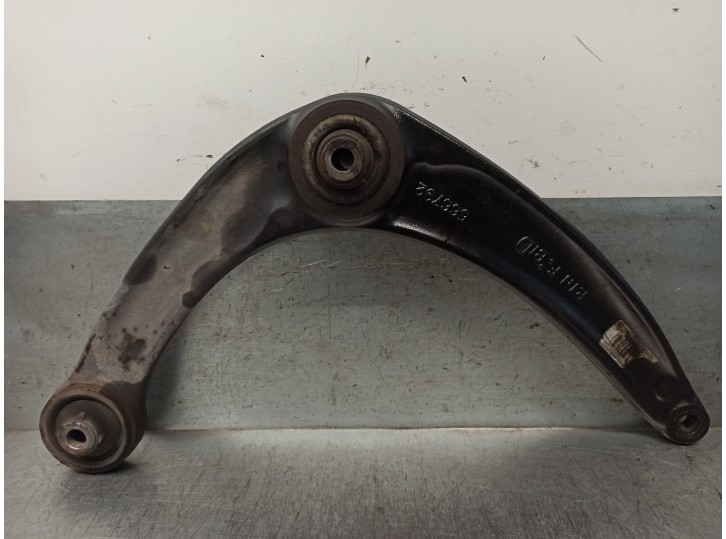 Recambio de brazo suspension inferior delantero derecho para citroën berlingo 1.6 16v hdi referencia OEM IAM 566792 