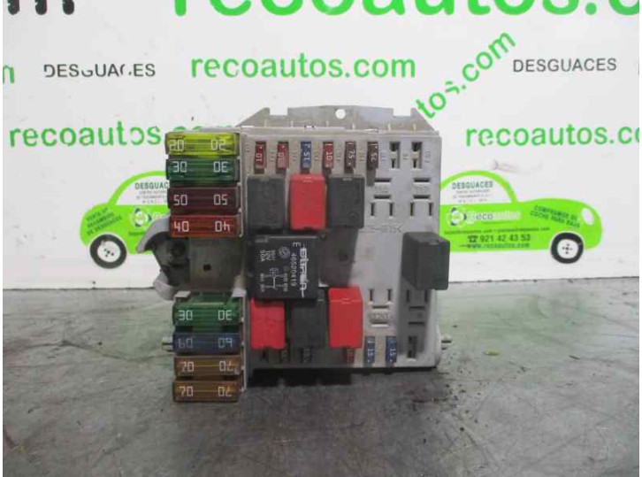 Recambio de caja reles / fusibles para lancia ypsilon (101) 1.2 16v cat referencia OEM IAM 51724649  