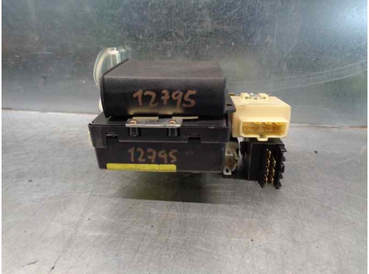 Recambio de caja reles / fusibles para mazda mx-3 (ec) 1.6 16v cat referencia OEM IAM EA70677F0A 