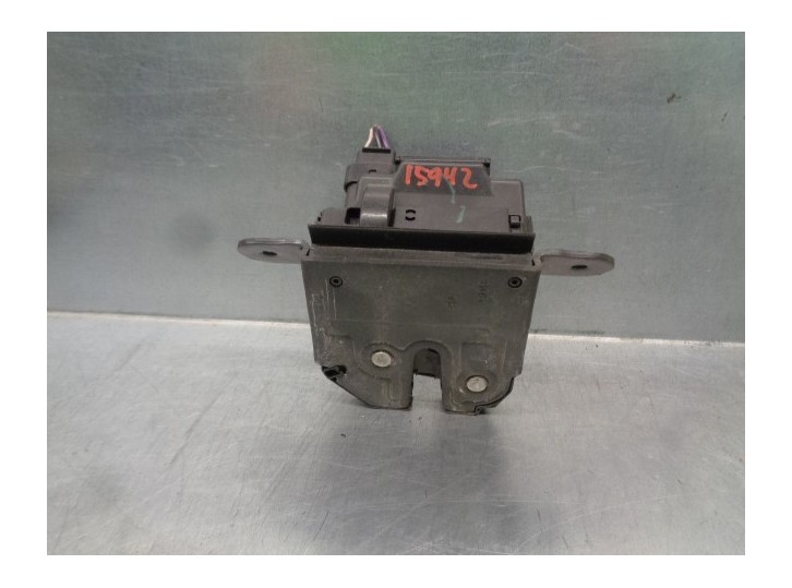 Recambio de cerradura maletero / porton para fiat tipo ii (357) fam easy referencia OEM IAM 52065353 4 PINES 5 PUERTAS