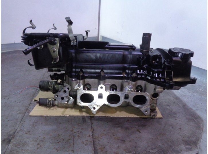 Recambio de culata para toyota yaris (_p9_) 1.0 vvt-i (ksp90_) referencia OEM IAM 111010Q020 1110140031 