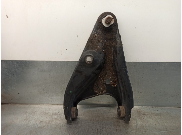 Recambio de brazo suspension inferior delantero izquierdo para dacia logan 1.6 cat referencia OEM IAM 545011362R  