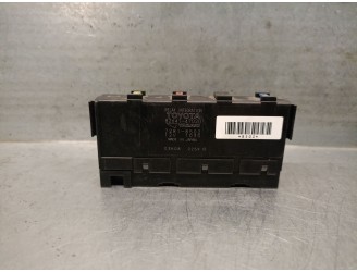 Recambio de caja reles / fusibles para lexus gs (_s19_) 450h (grs191_, gws191_) referencia OEM IAM 8264147020  72818502 YAZAKI
