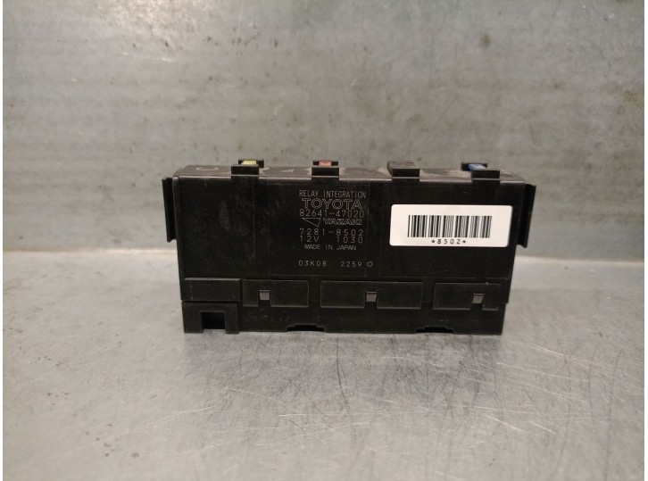 Recambio de caja reles / fusibles para lexus gs (_s19_) 450h (grs191_, gws191_) referencia OEM IAM 8264147020  72818502 YAZAKI