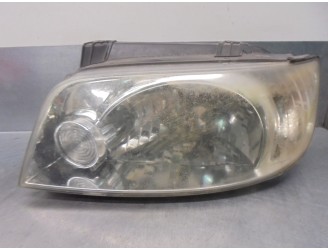 Recambio de faro izquierdo para hyundai matrix (fc) 1.6 cat referencia OEM IAM 9210317030  