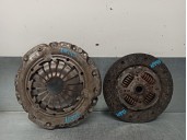 Replacement clutch kit for Dacia Duster 1.5 DCi Diesel FAP CAT OEM IAM reference 8200527569 LUK