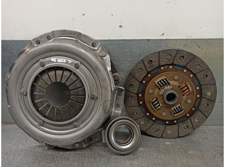 Recambio de kit embrague para suzuki samurai (sj) referencia OEM IAM 618058960 118009310 