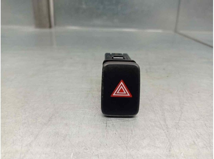 Recambio de warning para kia optima 1.7 crdi cat referencia OEM IAM 93790D4000 