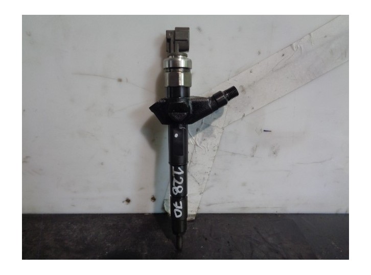 Recambio de inyector para nissan almera tino (v10m) 2.2 dci diesel cat referencia OEM IAM 16600BN800 2E00472 