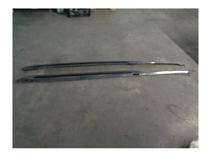 Recambio de portaequipajes para cadillac srx v6 elegance referencia OEM IAM 15251356 15251357 