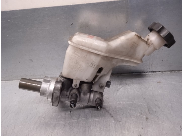 Recambio de bomba freno para kia optima 1.7 crdi cat referencia OEM IAM 58510D4770  MOBIS