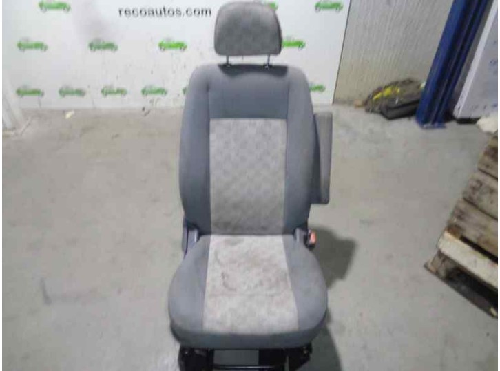 Recambio de asiento delantero derecho para tata safari 3.0 referencia OEM IAM TELA GRIS 5 PUERTAS