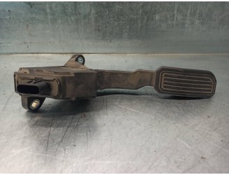 Recambio de potenciometro pedal para toyota auris 1.8 16v cat referencia OEM IAM 7811002012 03929658793 