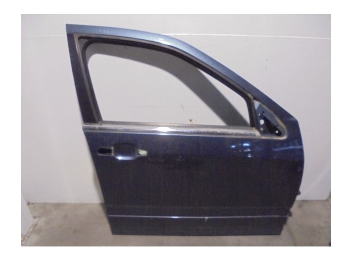 Replacement front right door for Cadillac SRX V6 Elegance OEM IAM reference 4067305 GREENISH BLUE 5 DOORS