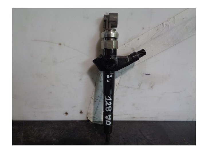 Recambio de inyector para nissan almera tino (v10m) 2.2 dci diesel cat referencia OEM IAM 16600BN800 02E00462 