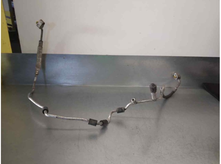 Replacement air conditioning pipes for Volkswagen Passat Saloon (3C2) Advance OEM IAM reference 3C0820741D 