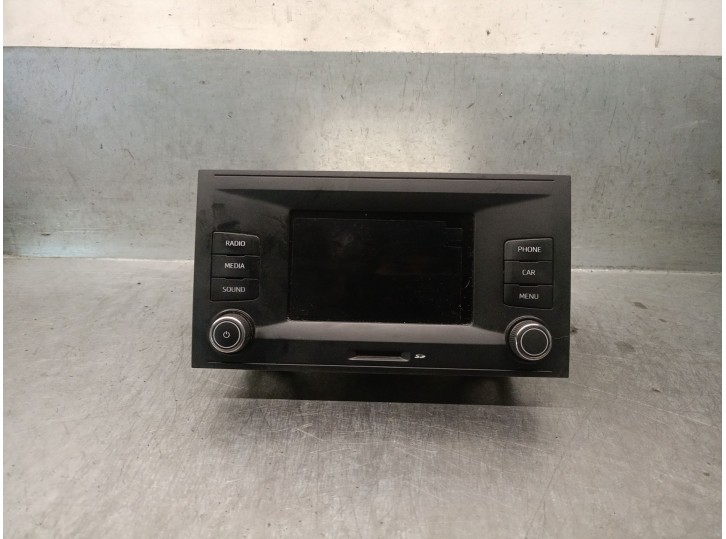 Recambio de sistema audio / radio cd para seat leon st (5f8) 1.4 tgi referencia OEM IAM 5F0035871D 5F0035871D 