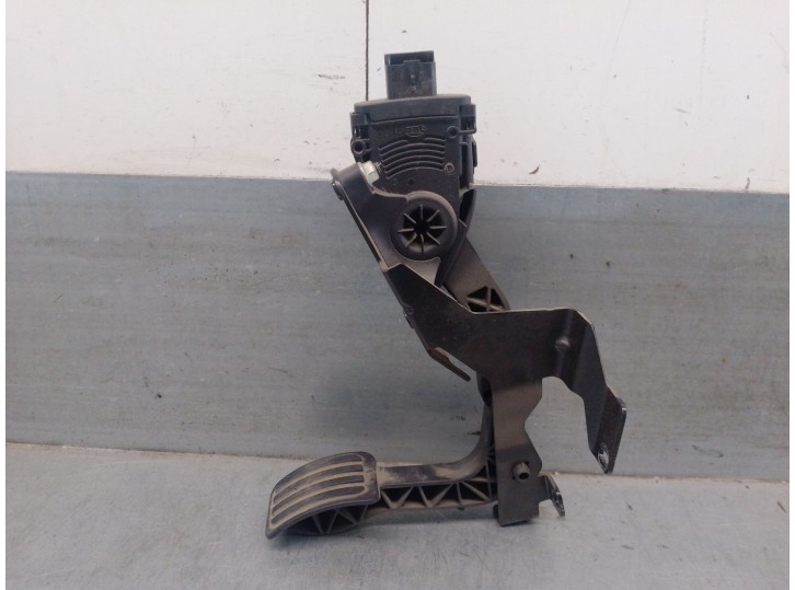 Recambio de potenciometro pedal para peugeot 807 (eb_) 2.0 16v referencia OEM IAM 1400838680 1601S6 