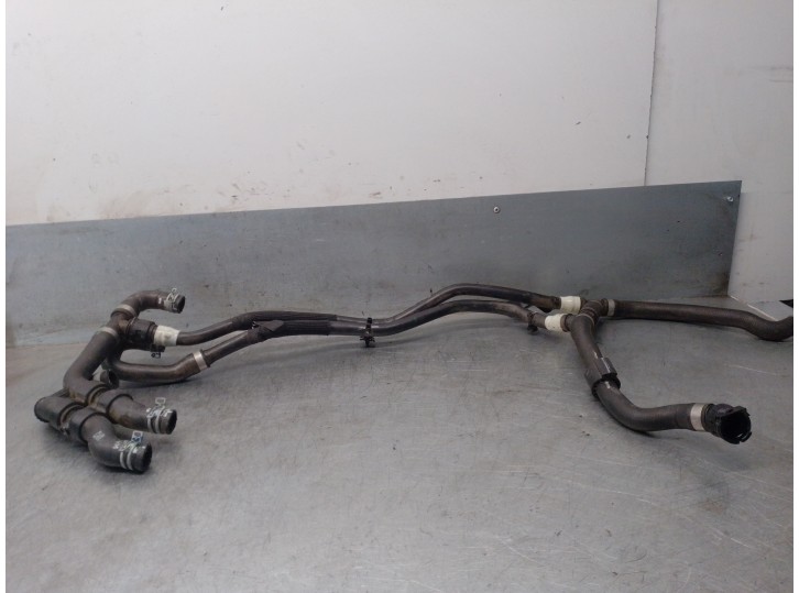 Recambio de tubo para renault captur ii referencia OEM IAM 215342610R 