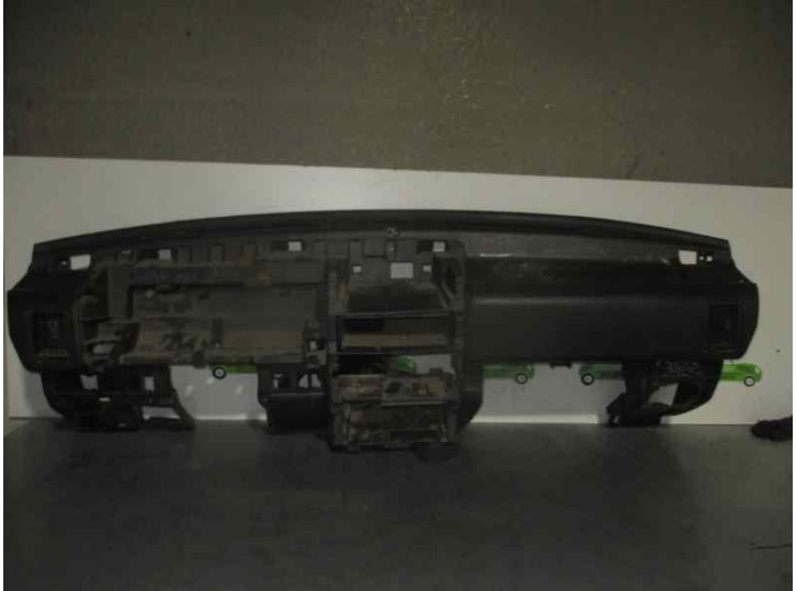 Recambio de salpicadero para opel monterey 3.1 turbodiesel referencia OEM IAM  NEGRO 