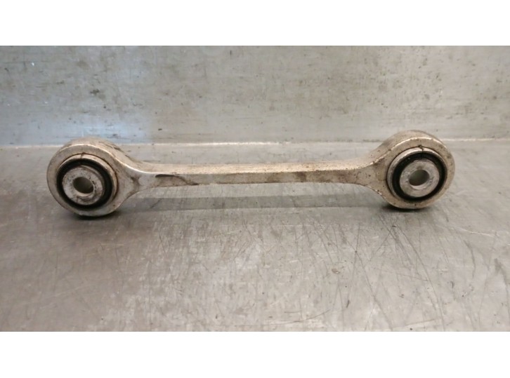 Recambio de bieleta estabilizadora delantera izquierda para audi q7 (4lb) 3.0 tdi quattro referencia OEM IAM 7L0411317 