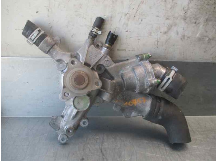Recambio de bomba agua para opel tigra twin top 1.4 16v referencia OEM IAM 24469103 197195K08 GM